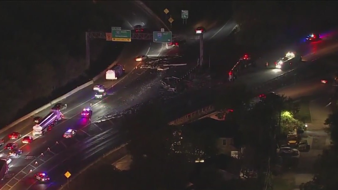 Houston crash at North Loop and North Fwy