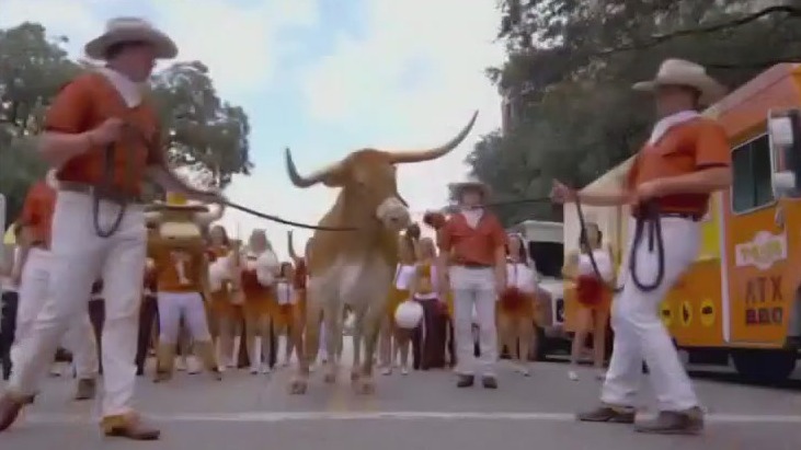 Texas Football kicks off with free family fun