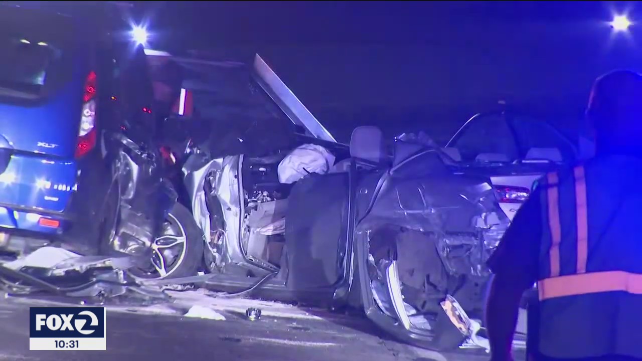 NHTSA says nearly 43,000 people died in traffic deaths in 2021, a record 10.5% year-over-year increase
