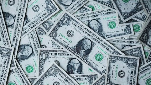 Closing the retirement savings gap with women