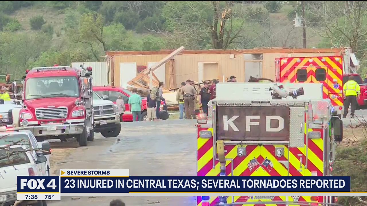 Central Texas tornadoes injure 23 people