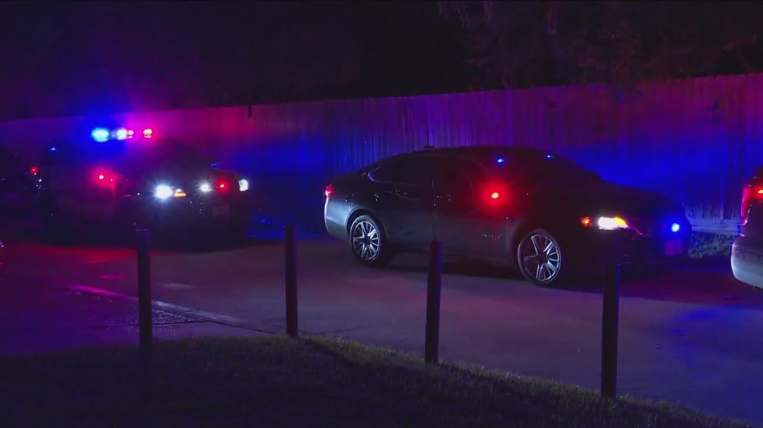 Houston police searching for suspect in fatal Alief shooting