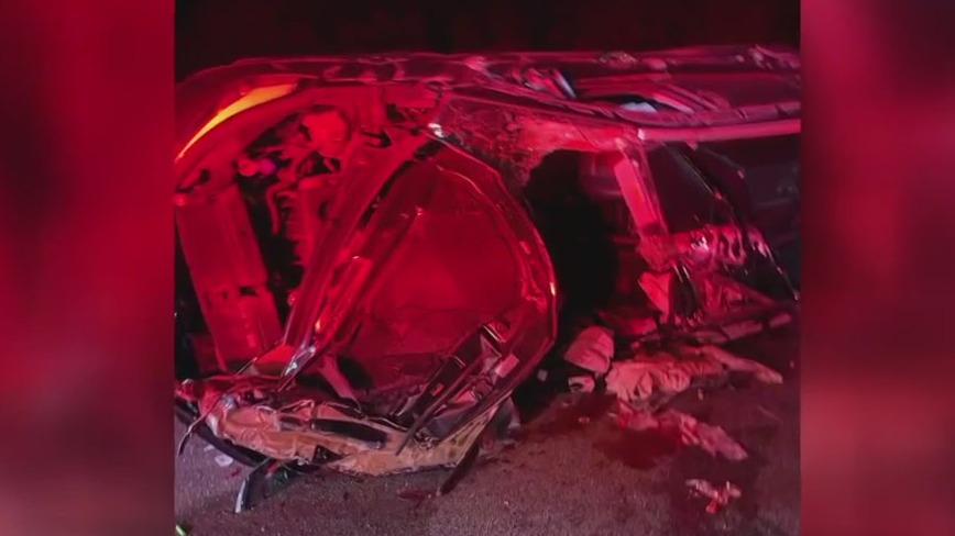 Delafield rollover crash, teen injured