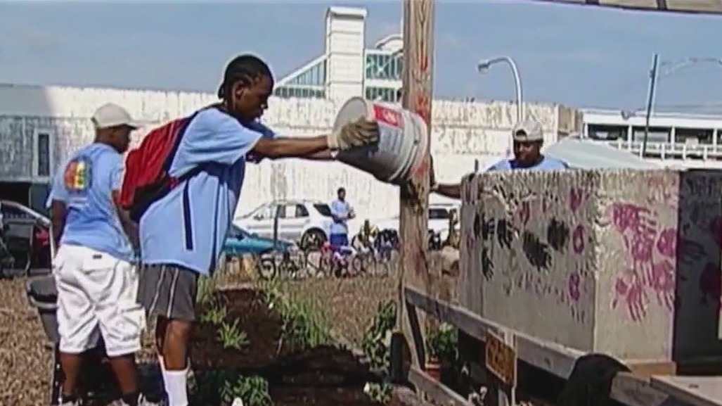 Johnson discusses One Summer Chicago youth employment opportunities