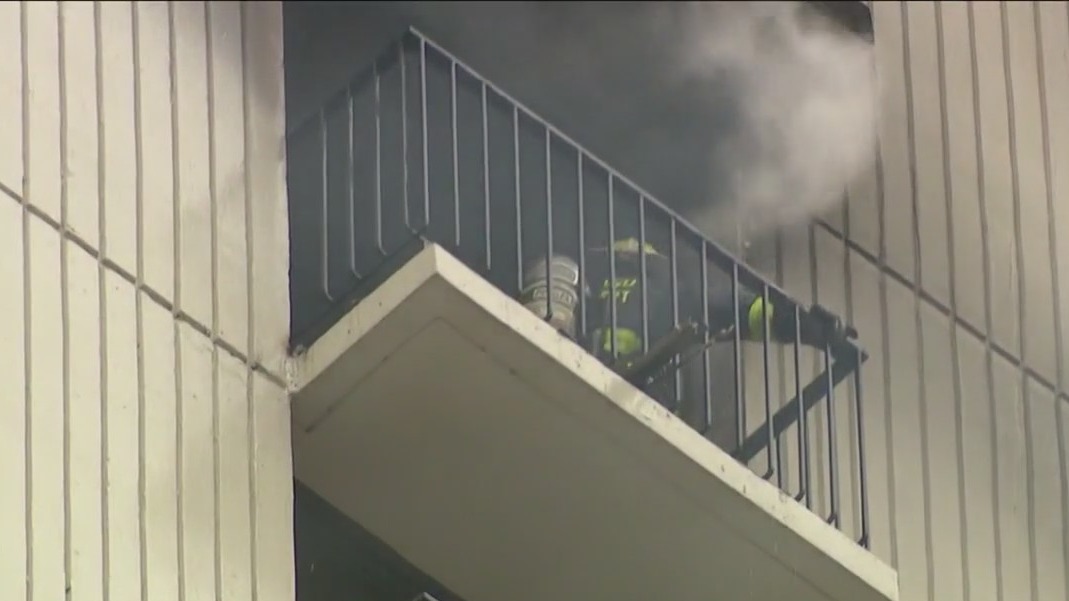 Chicago mourns the loss of 2 firefighters in 2 days