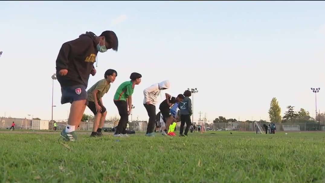 Oakland nonprofit bringing soccer to youth for free