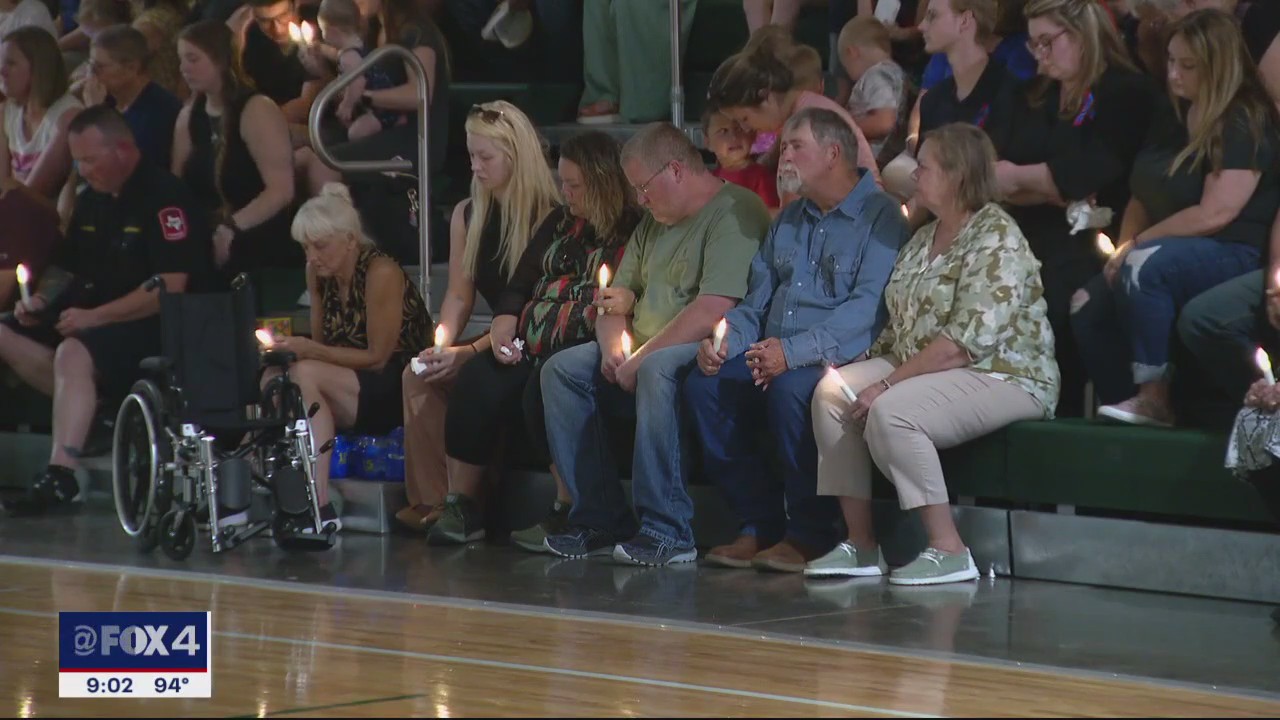 Vigil held for 4-year-old who drowned in splash pad