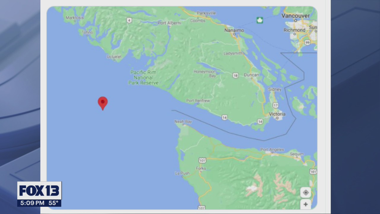 Rough seas knock 40 shipping containers into Pacific Ocean near Strait of Juan de Fuca