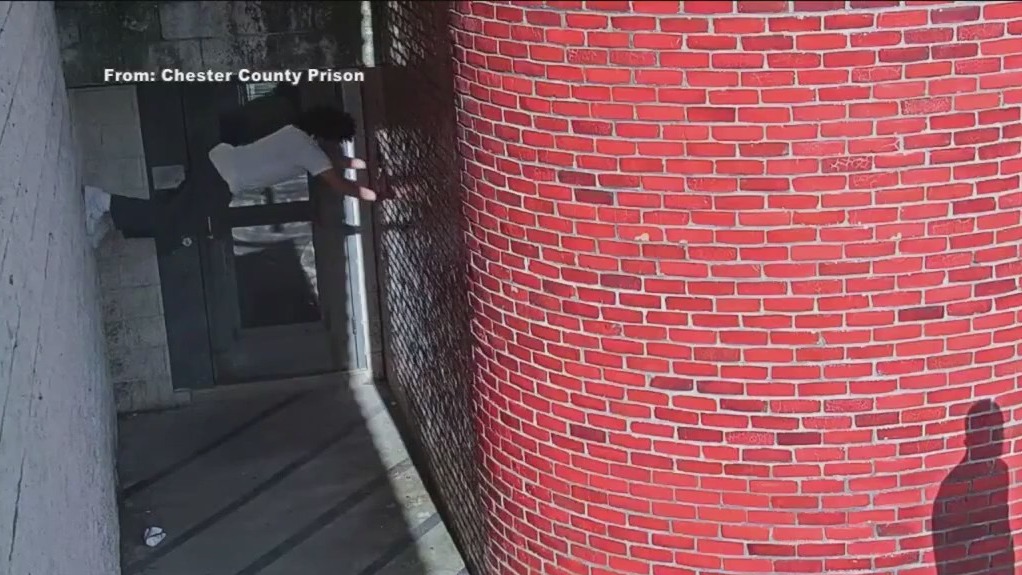 Video shows how convicted murderer escaped Pennsylvania prison