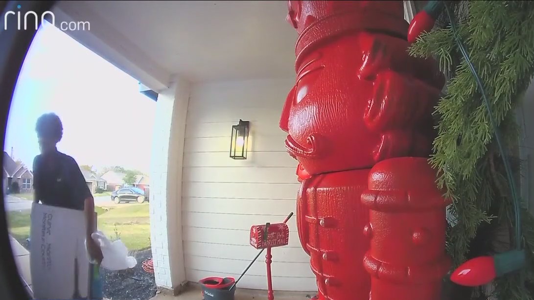 Neighborhood raises money to thank FedEx driver for going the extra mile