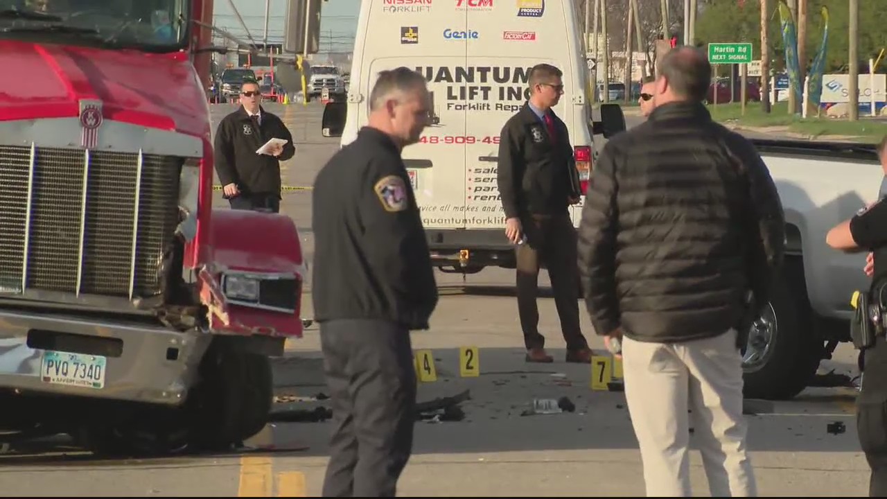 Fatal shooting from police after traffic crash in Macomb County Tuesday