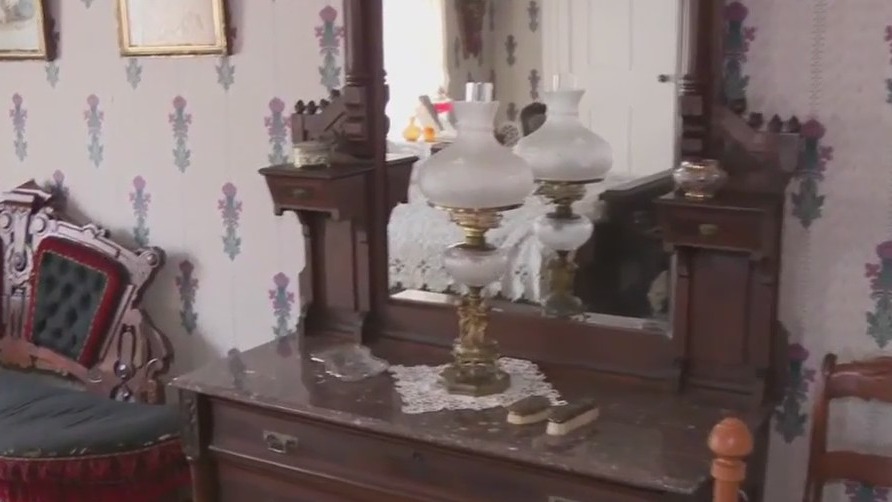 Master bedroom in mid 1800’s