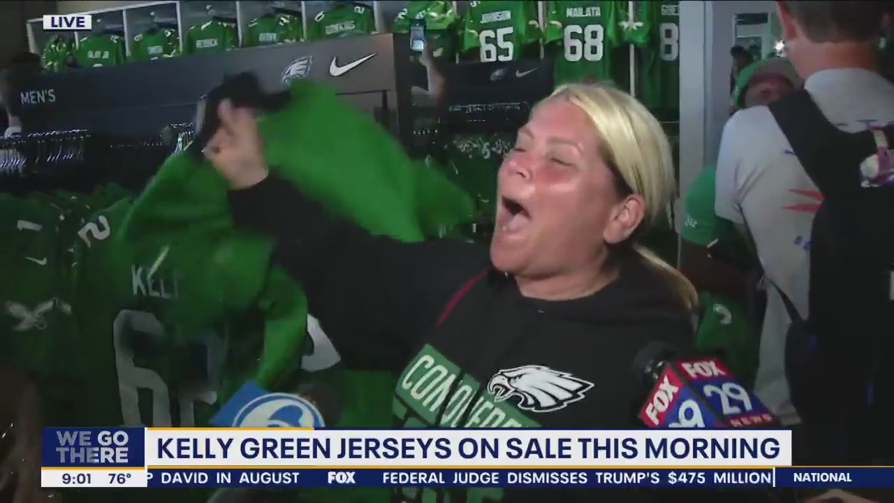 Philadelphia 'Going (Kelly) Green!' Eagles Fans Line Up All Night