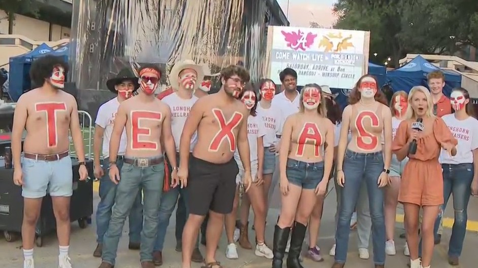 Fans get excited for Texas/Alabama football game