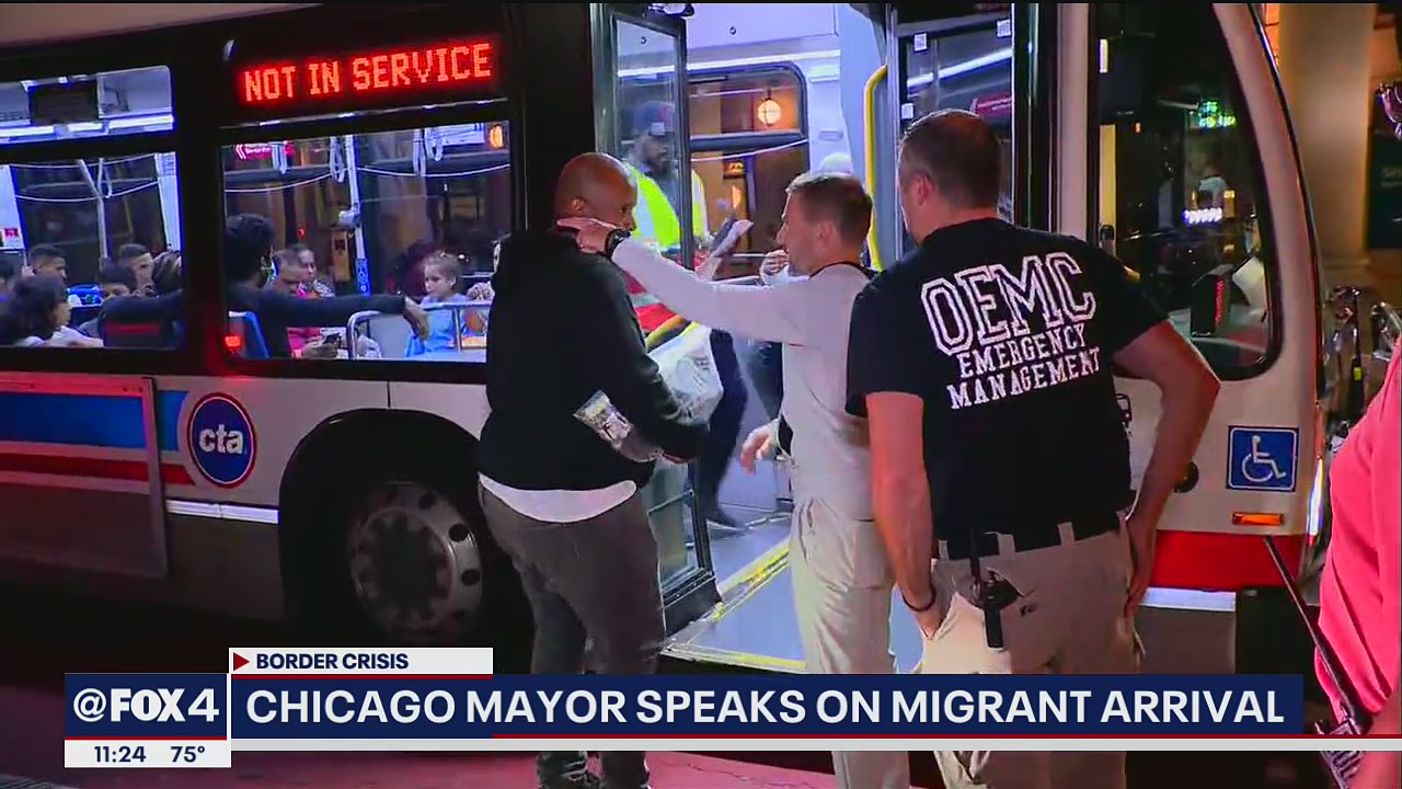 Texas sends bus of migrants to Chicago, mayor calls program 'racist'