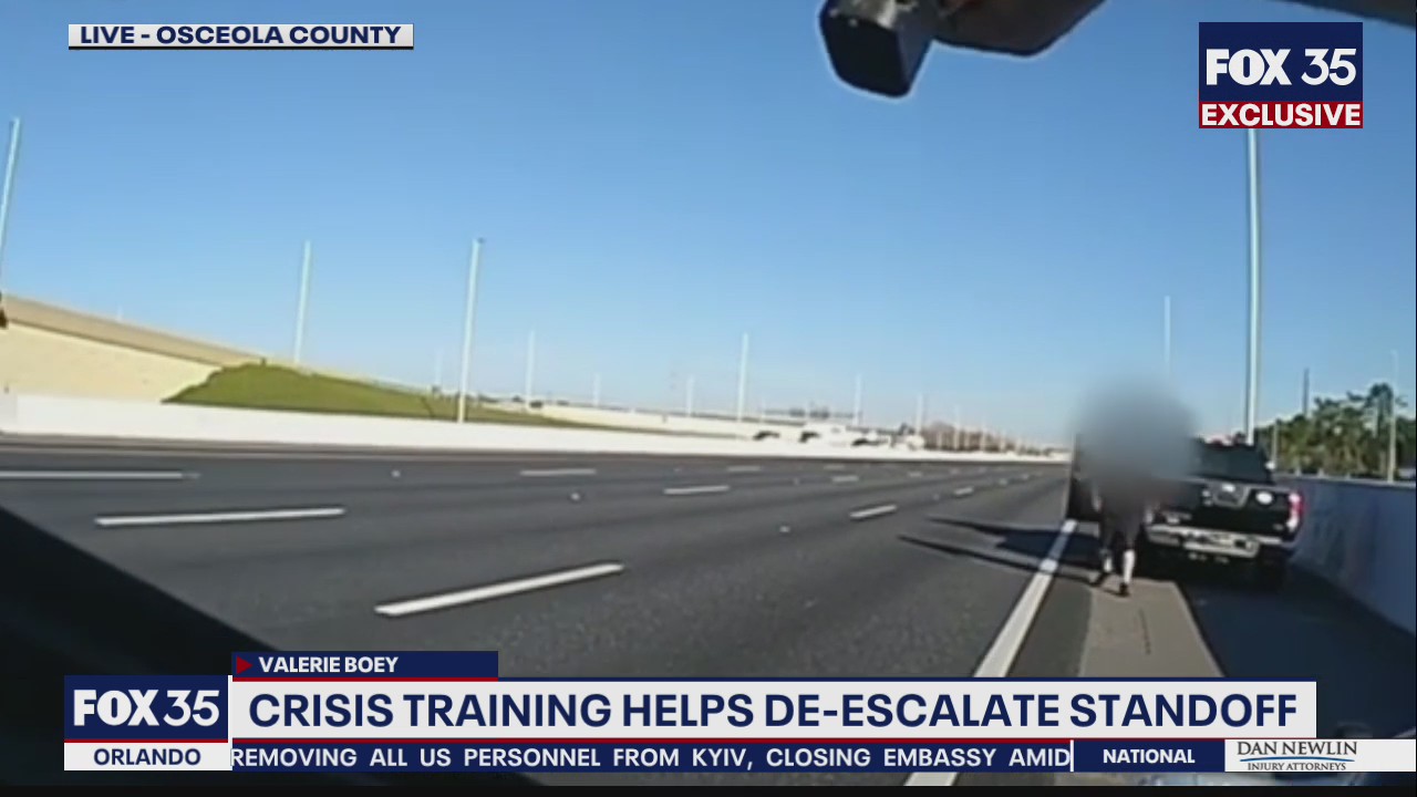 Deputies receive mental health training to deescalate situations among peers
