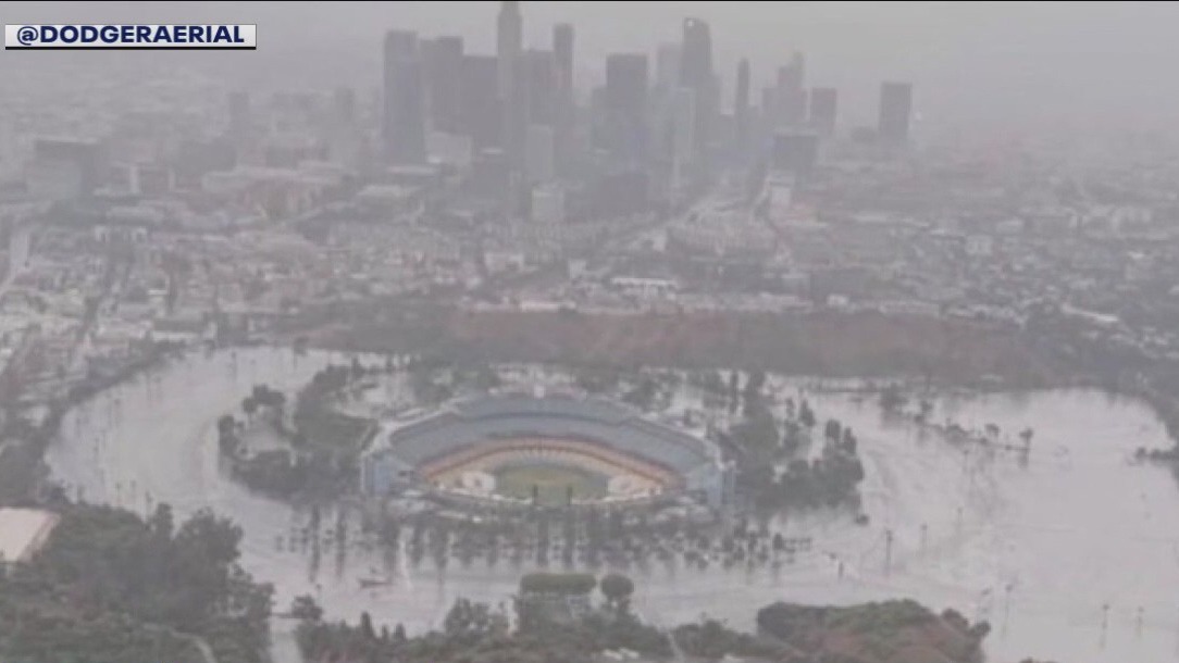 Is Dodger Stadium flooded? No, it was just an illusion