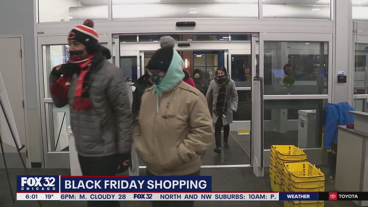 Black Friday shopping returns to the Chicagoland area