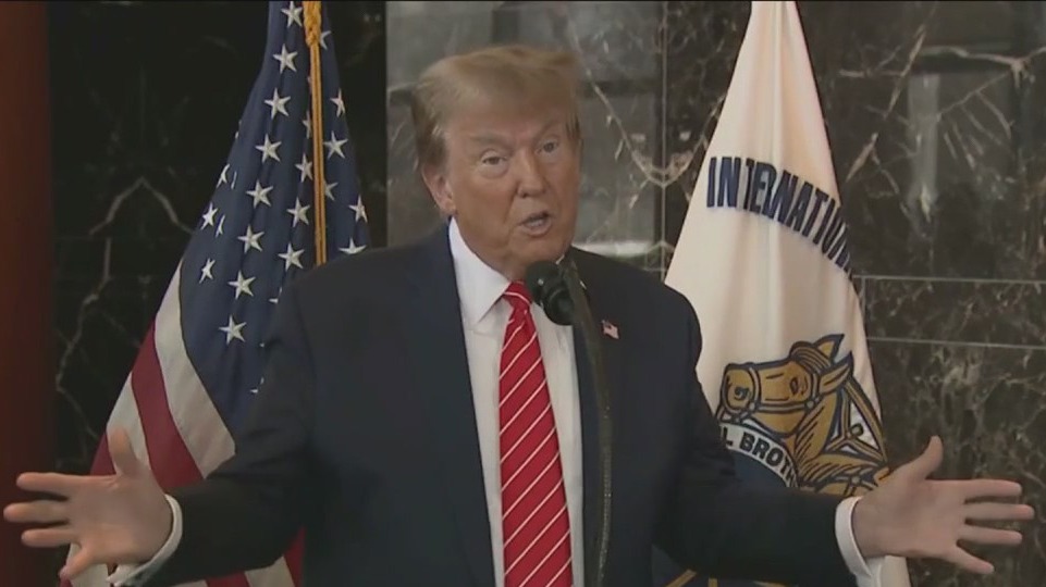 Trump speaks at annual Teamsters meeting in Washington, D.C.