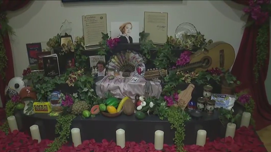 'Día De Muertos: Living Presence' exhibit honors the memories and wants of fallen loved ones