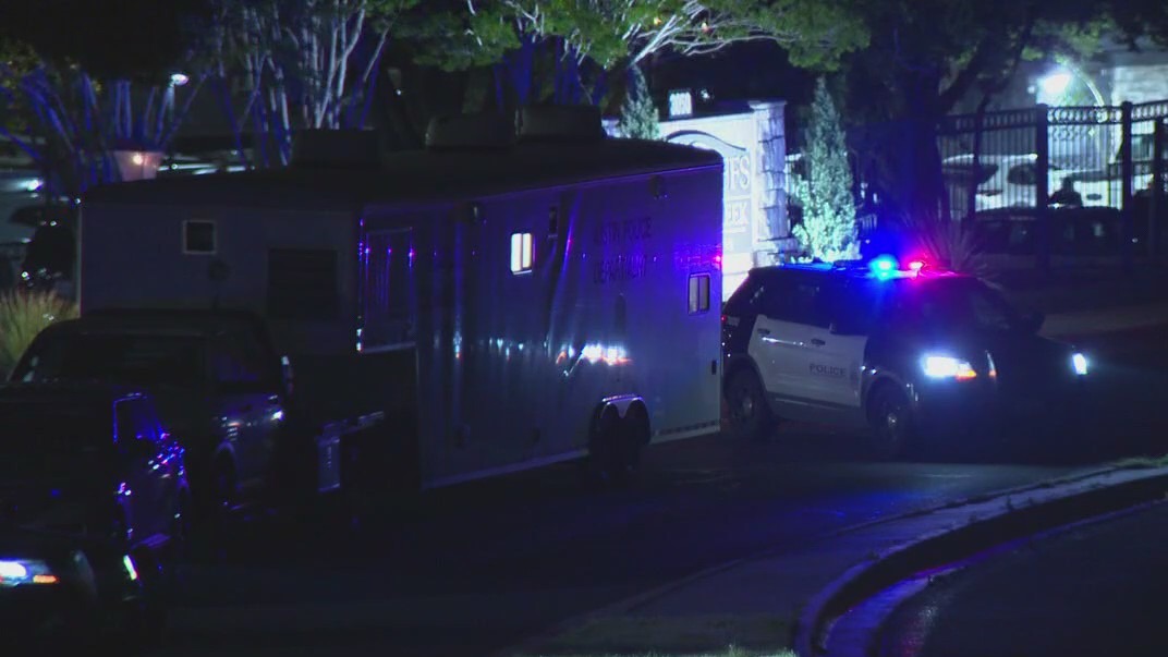 Man shot by APD officer