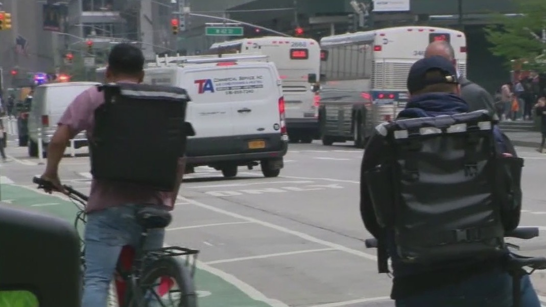 Food delivery apps file suit against the city