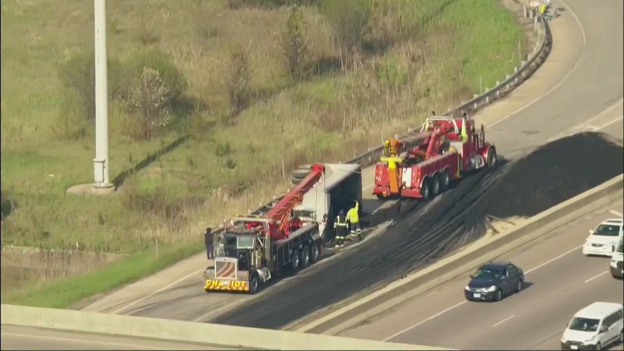 Semi-trailer filled with manure spills onto I-55 in rollover crash in Cook County