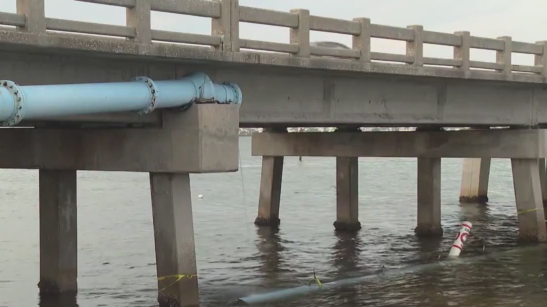 Crews work to fix water main break