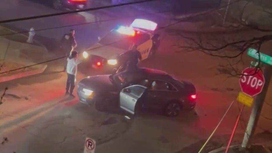 Shooting after Oak Lawn car accident sends 1 to hospital