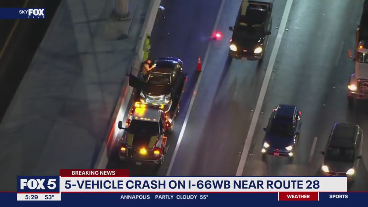 5-vehicle crash on I66 near Route 28