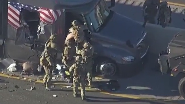 Harris County police chase ends with battering ram, gas
