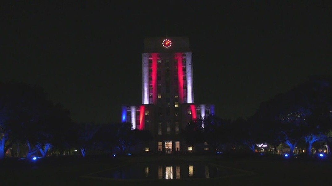 Houston City Hall lit up to honor Queen Elizabeth II
