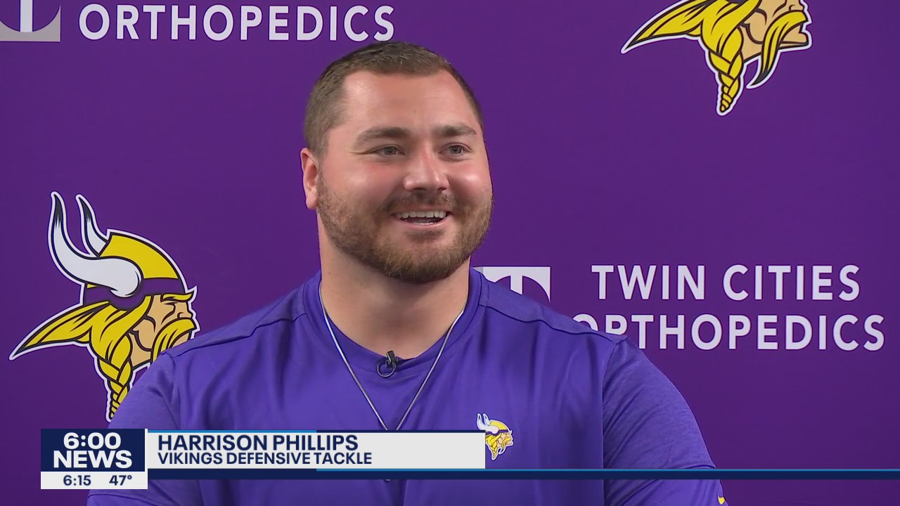 Vikings introduce Harrison Phillips, Jordan Hicks to start free agency