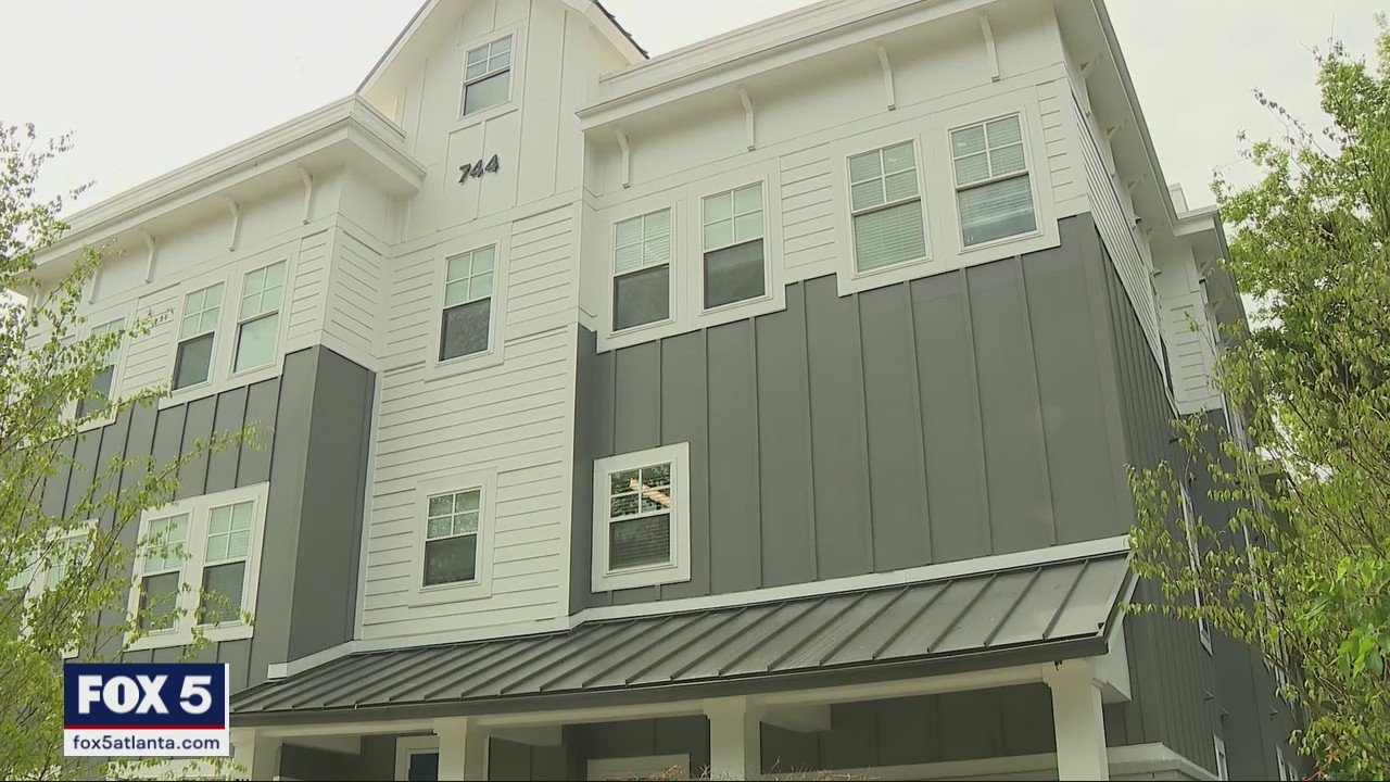 Atlanta offers housing to police recruits