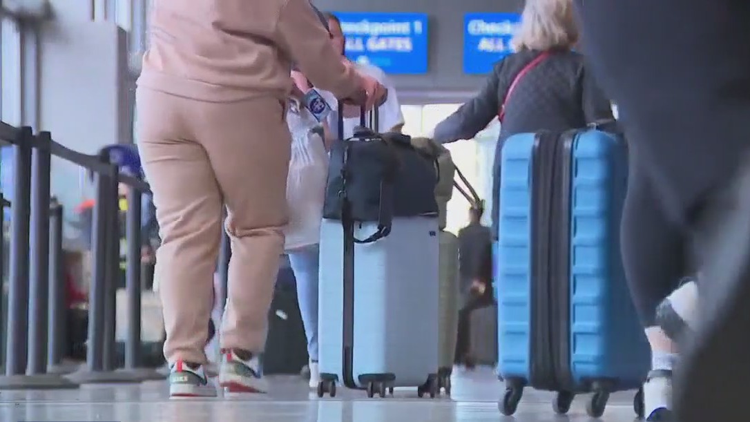 Austin airport expecting busy holiday travel