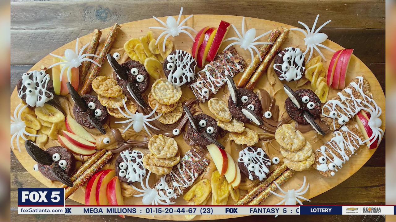 How to make a spooky peanut butter board perfect for Halloween
