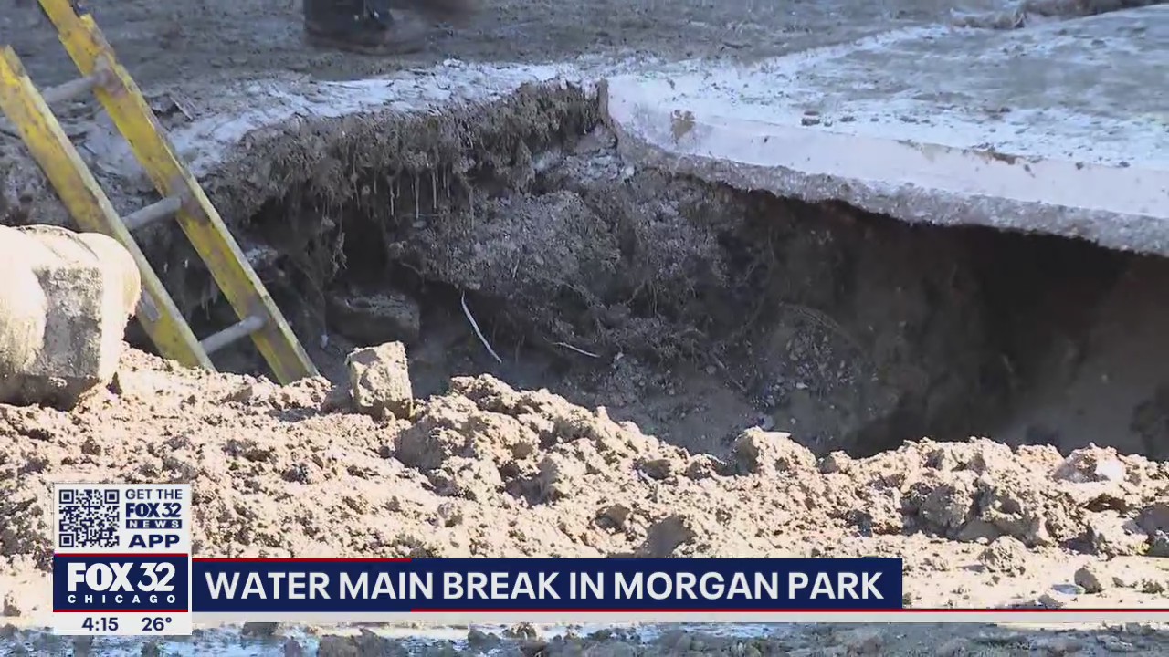 Morgan Park streets flooded after water main break