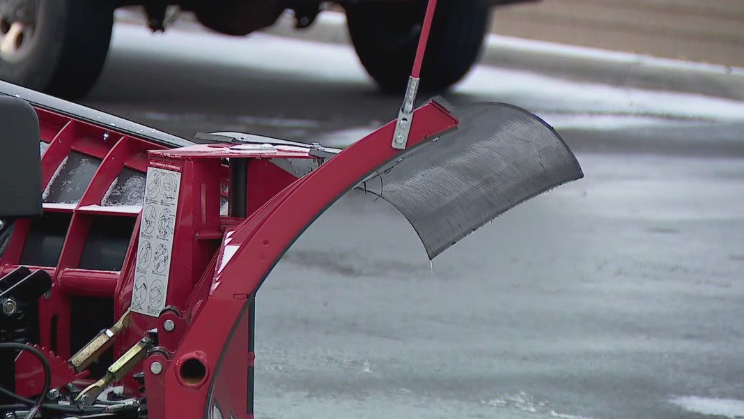 Businesses deal with lack of snow