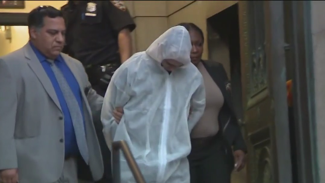 Suspect charged in fatal stabbing of elderly man