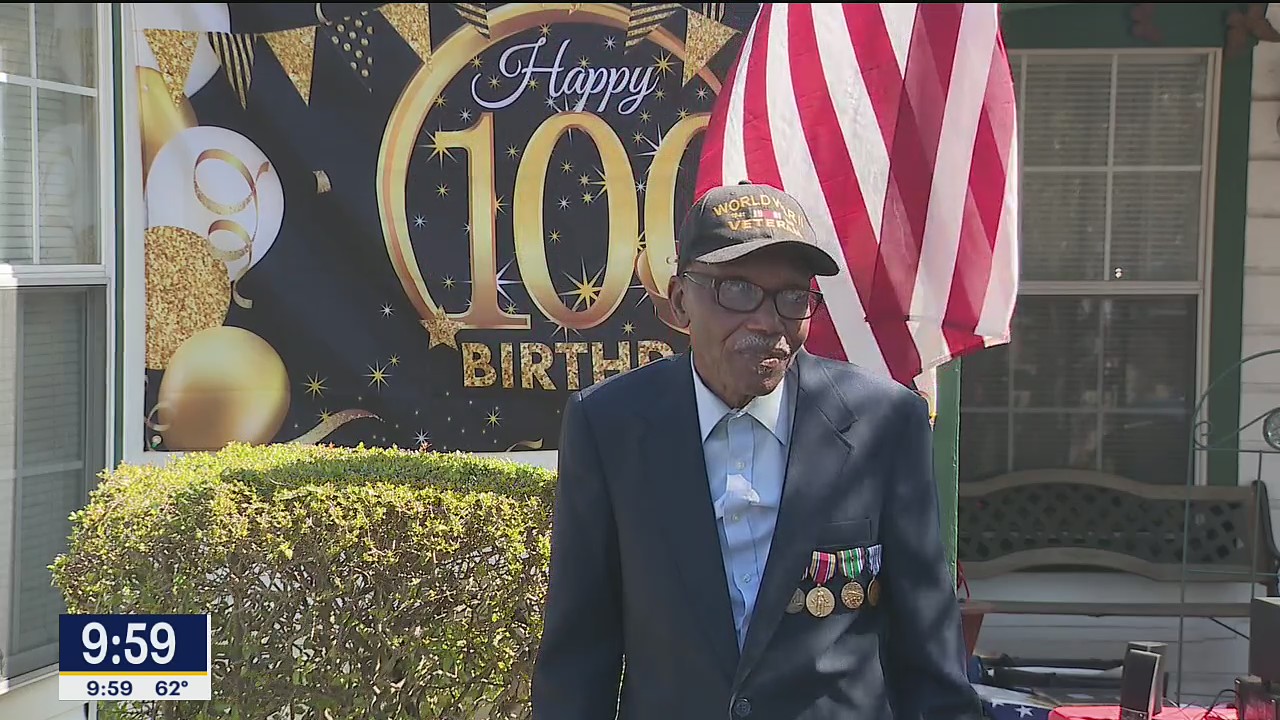 North Texas WWII veteran celebrates 100th birthday