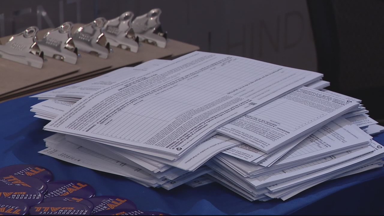 Volunteers collect petition signatures to get abortion on Michigan ballot