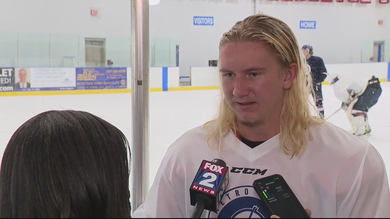 18-year-old hockey star beats brain cancer