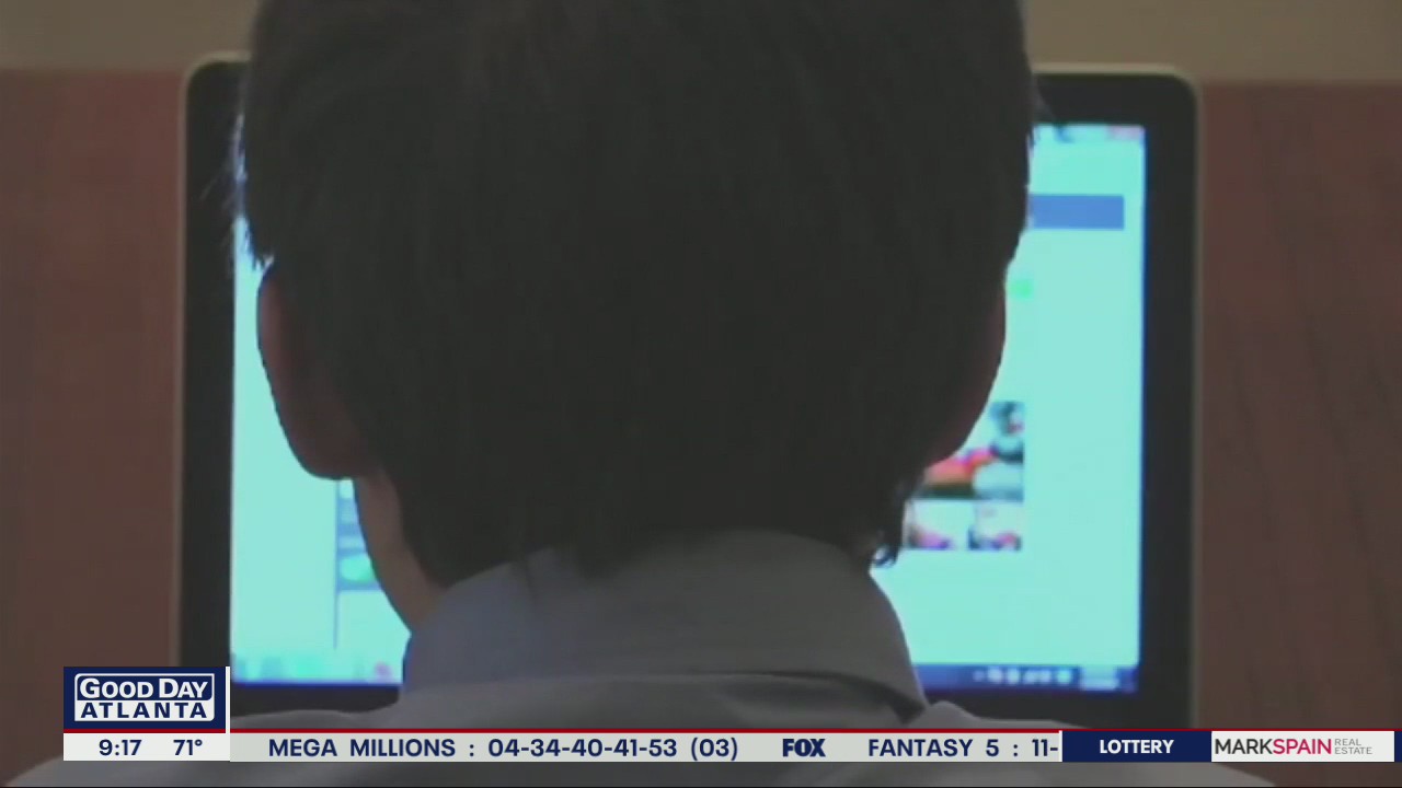 Five ways to keep your kids safe online during summer vacation