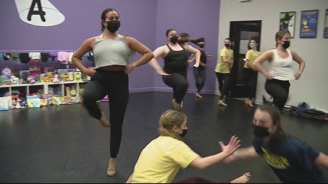 Commerce Twp Studio A raises money to help homeless at Lighthouse of Oakland County