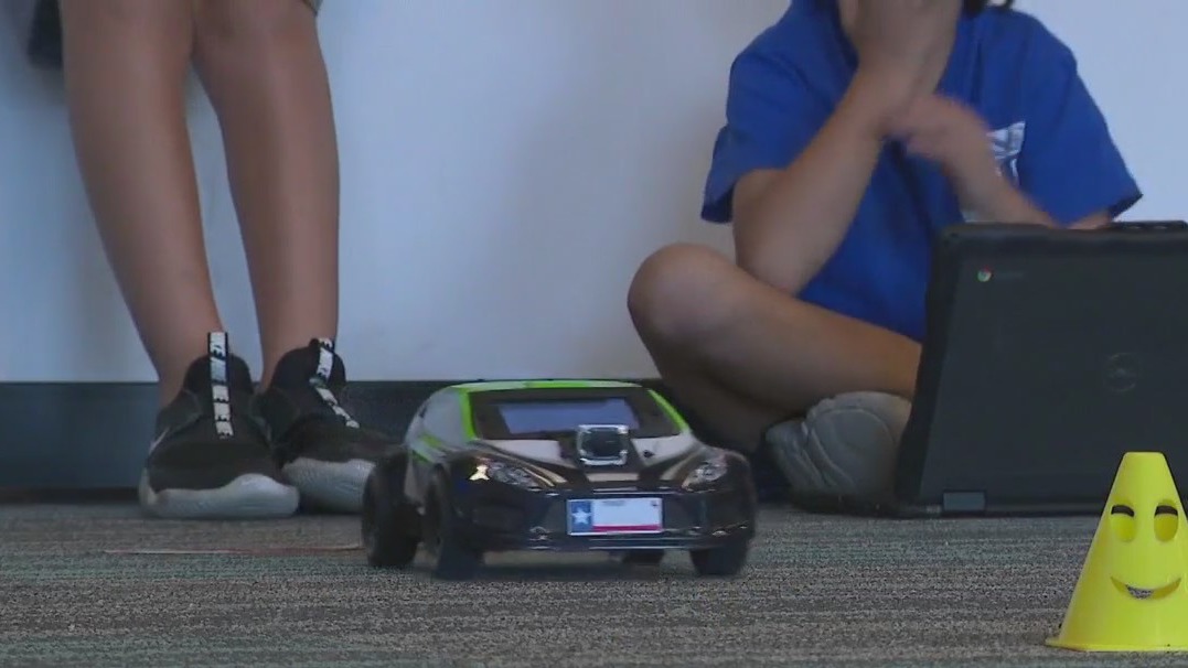 South Austin school uses AI to learn