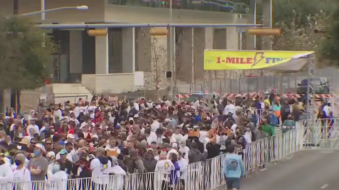 Start Thanksgiving with annual Turkey Trot