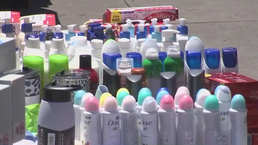 San Francisco opens up space for vendors to sell indoors
