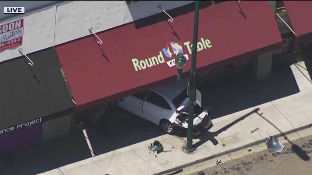 Car slams into Hayward pizza shop