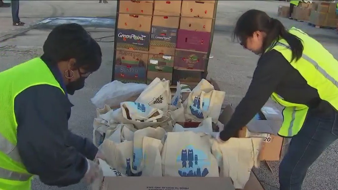 Central Texas Food Bank provides 500 households with food in response to increased need