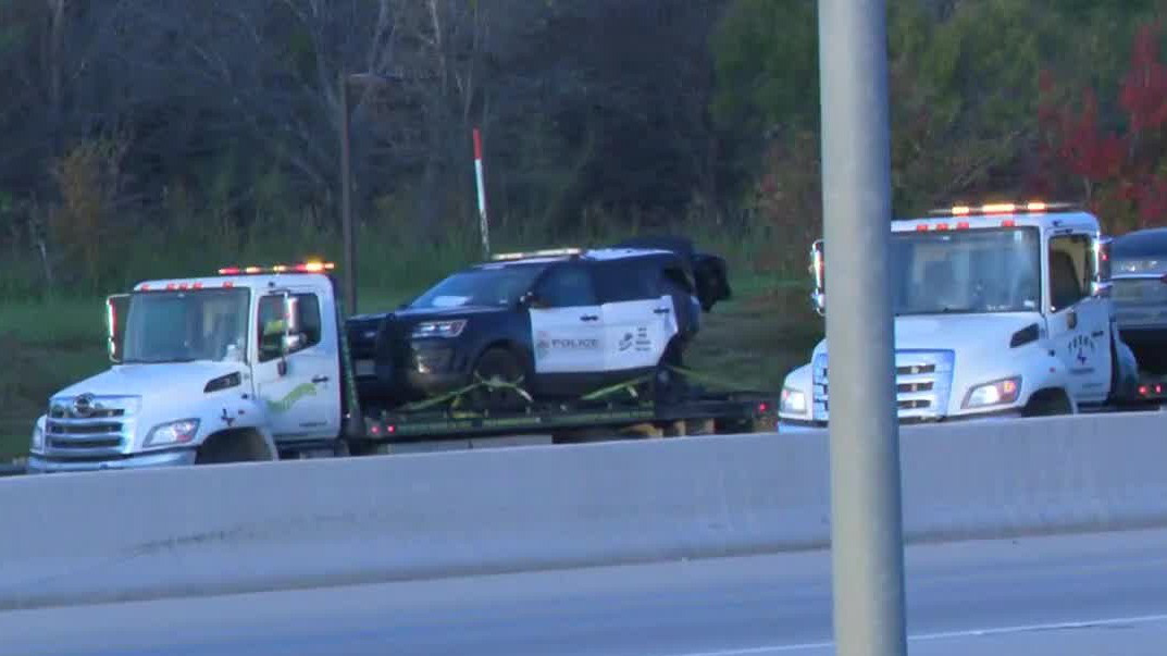 Crash involving APD car near Austin airport